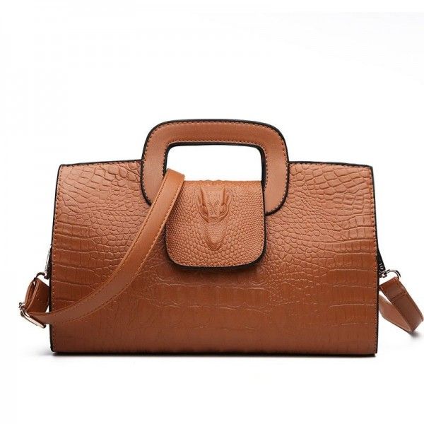 Women's bag  new crocodile hand bag European and American fashion embossed slant span one shoulder handbag