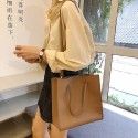 2020 Korean style chic retro square bag portable large bag women's simple large capacity single shoulder diagonal span mother bag