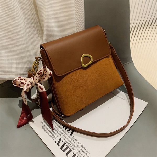 Cross border  autumn and winter new Korean retro women's one shoulder messenger bag, a small foreign style bag for women 