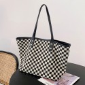 2021 autumn and winter new high-capacity tote bag women's Korean version trendy chessboard checkered leisure Shoulder Bag Fashion child and mother bag 