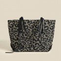 Cross border high-capacity portable women's bag  new fashion leopard pattern Fashion single shoulder bag Gantong qintuote bag